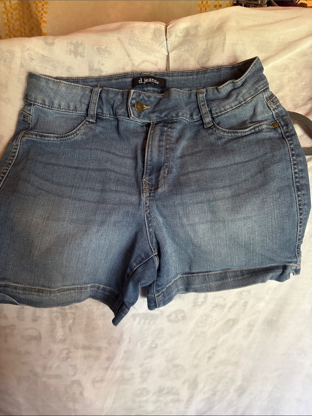 d. jeans Faded Blue Denim Cutoff Shorts